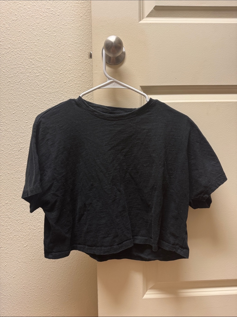 SHEIN Black Cropped Crewneck Tee - Boxy Short Fit